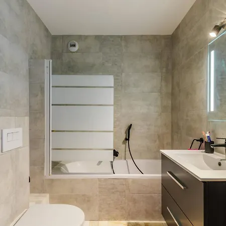 Jolie Avec Belle Terrasse Ensoleillee Apartamento